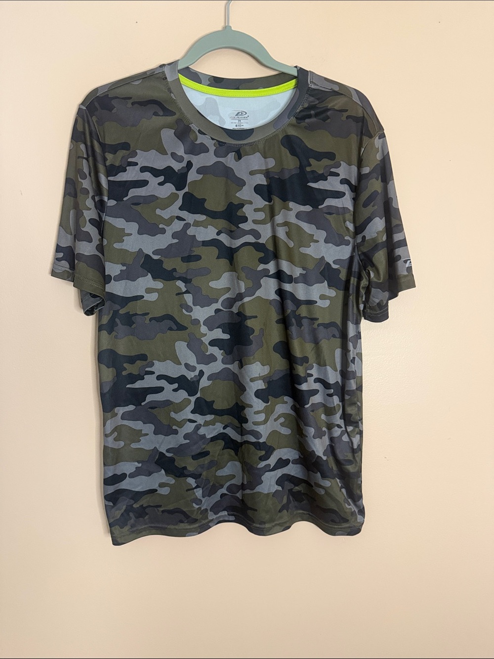 Pro Player Men's Short Sleeve Camo Tee - Olive & Gray